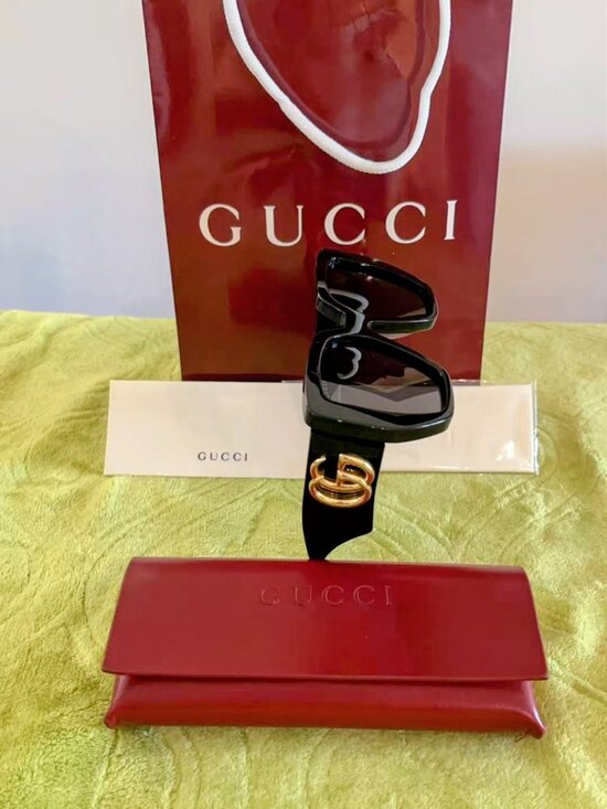 Gucci Sunglasses main image 2